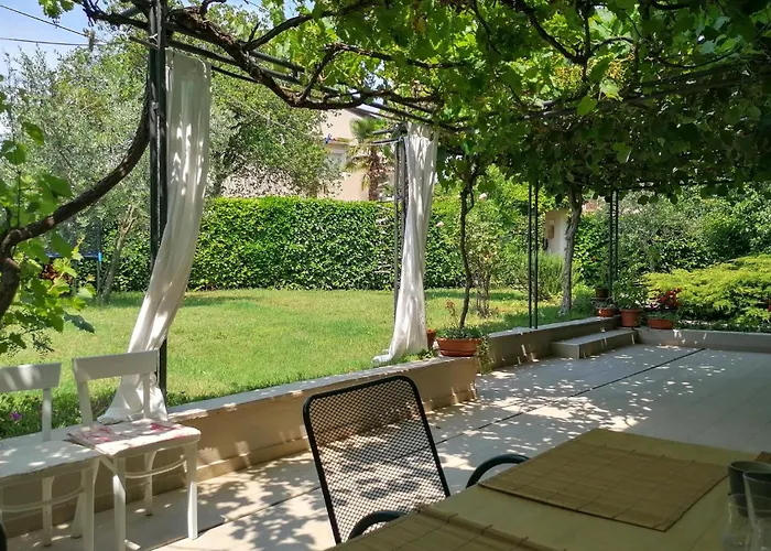 1 Bedroom Amazing Apartment In Porec