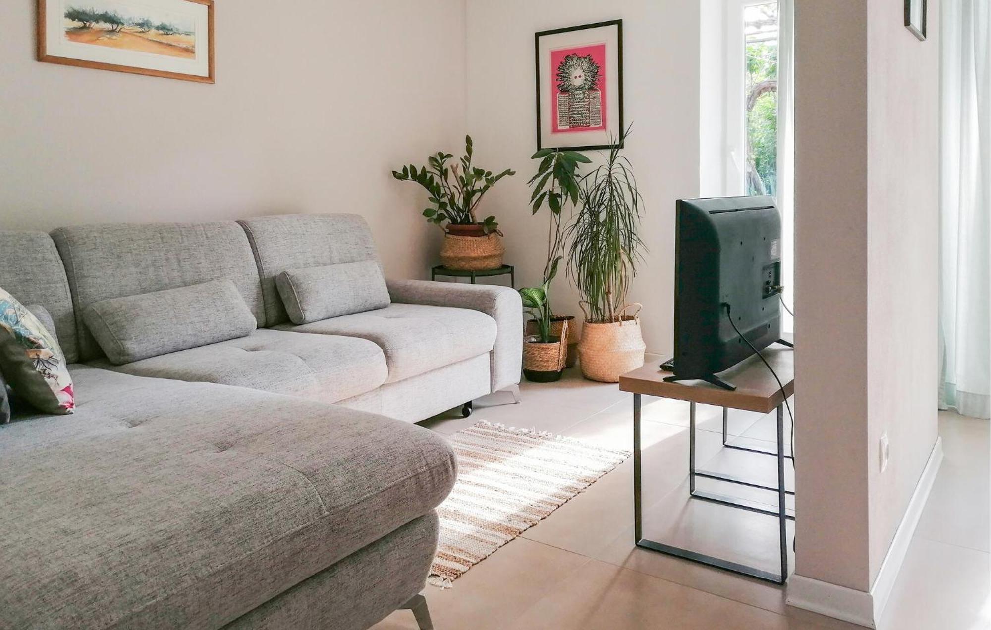 1 Bedroom Amazing In Porec